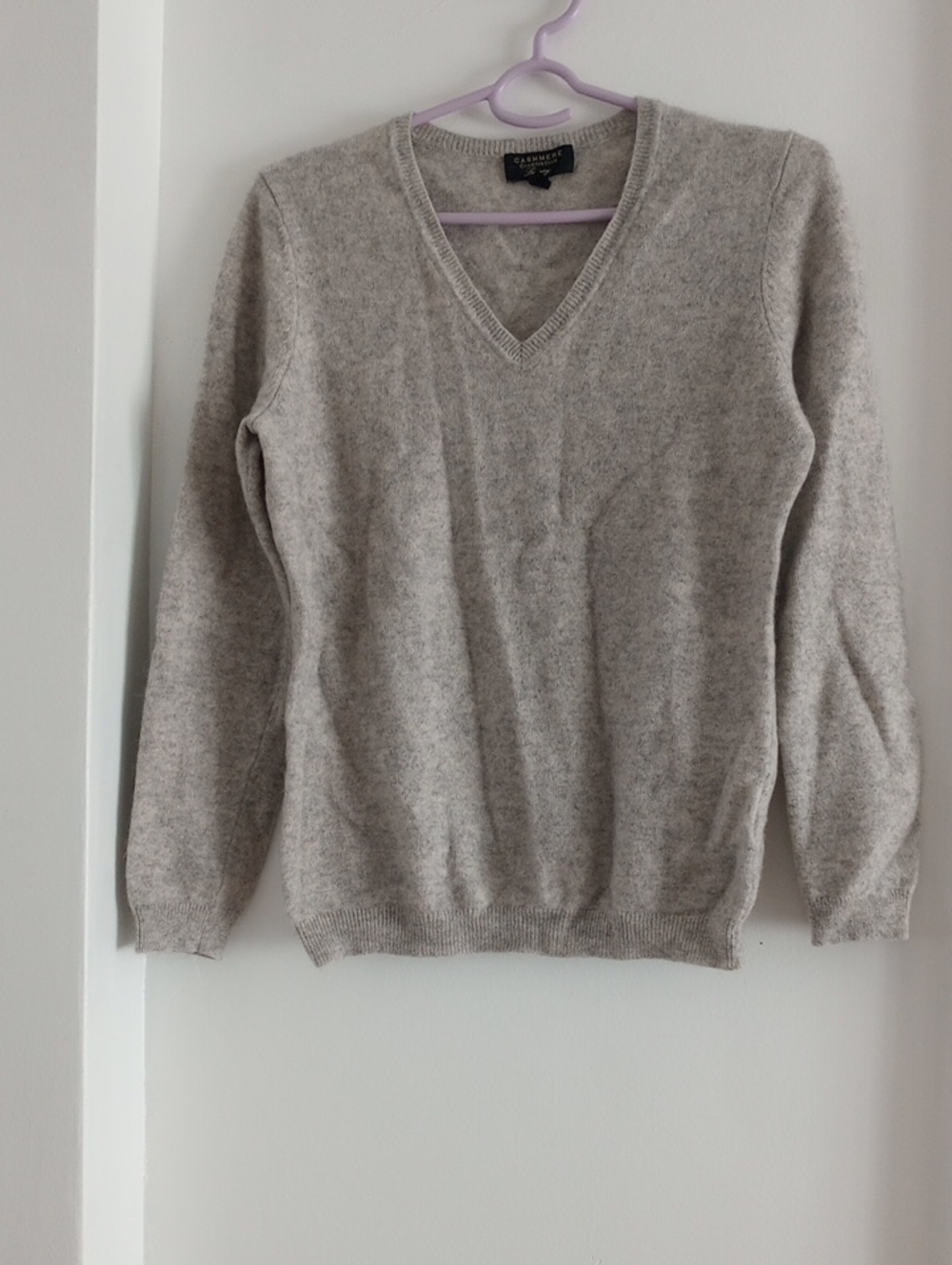 Charter Club 100% Cashmere Light Gray V-Neck Sweater Size M